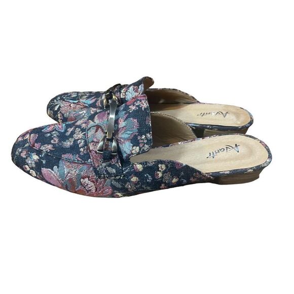 Avanti slip on floral sandals with open back size 9 - Picture 2 of 8